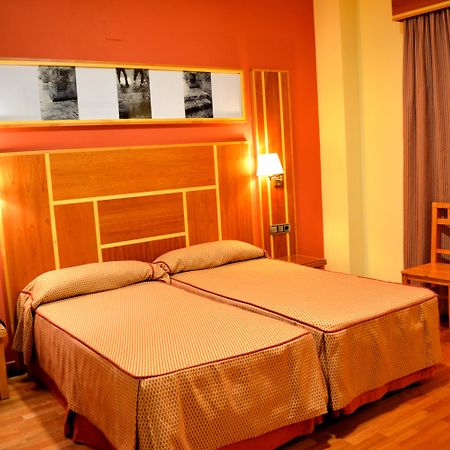 Hotel Carmen La Carlota Eksteriør billede