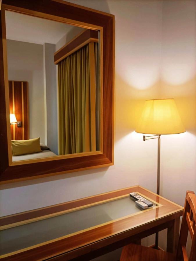 Hotel Carmen La Carlota Eksteriør billede