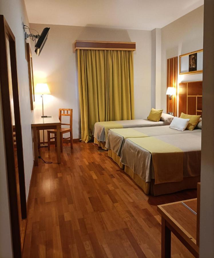 Hotel Carmen La Carlota Eksteriør billede